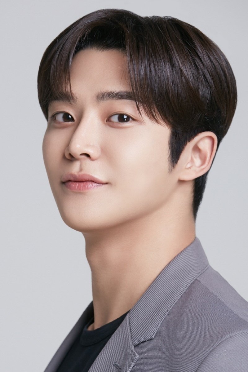 Rowoon – Biography, Age, Korean Dramas & Movies