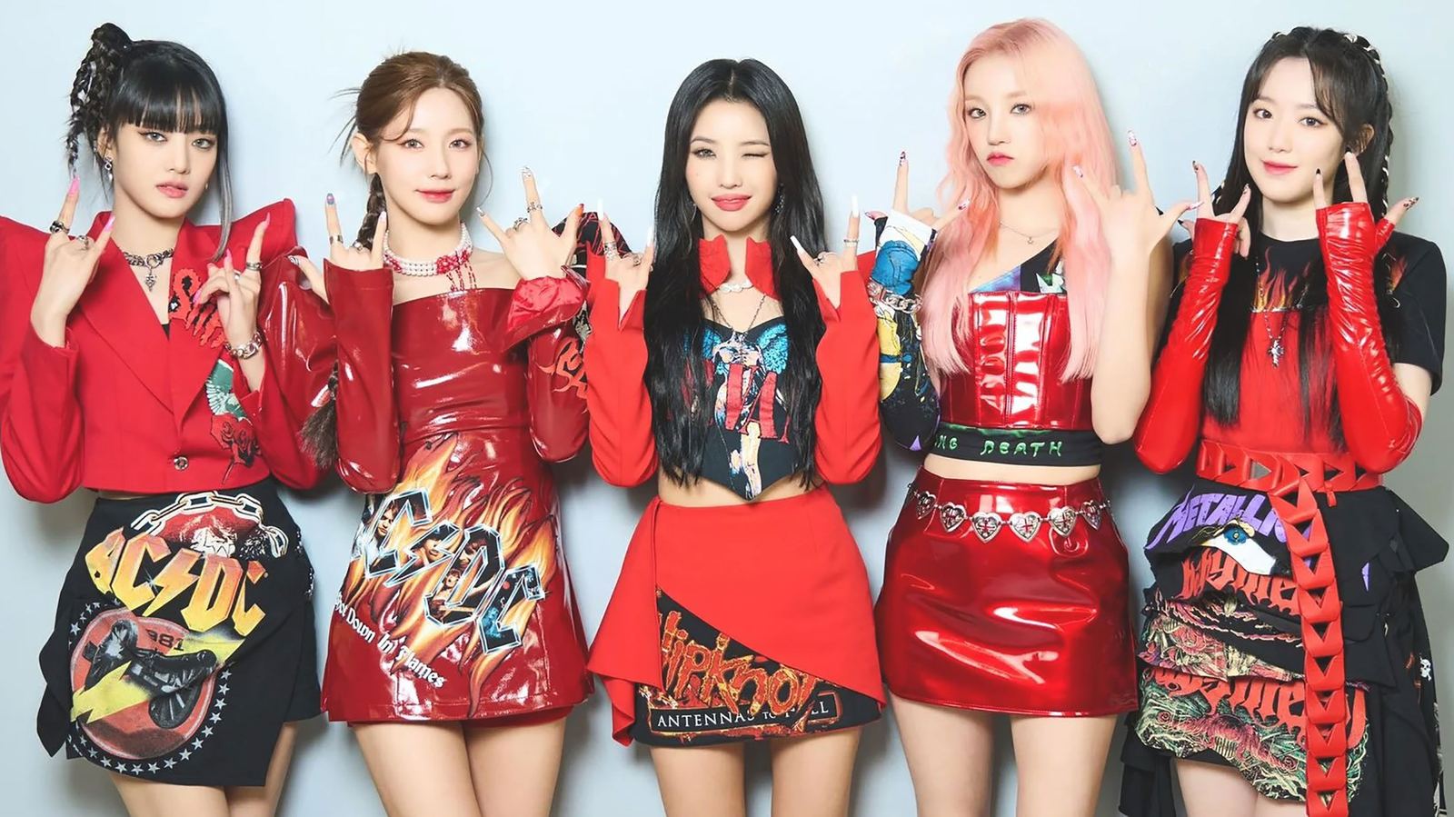 (G)I-DLE Handle with Care (2022)