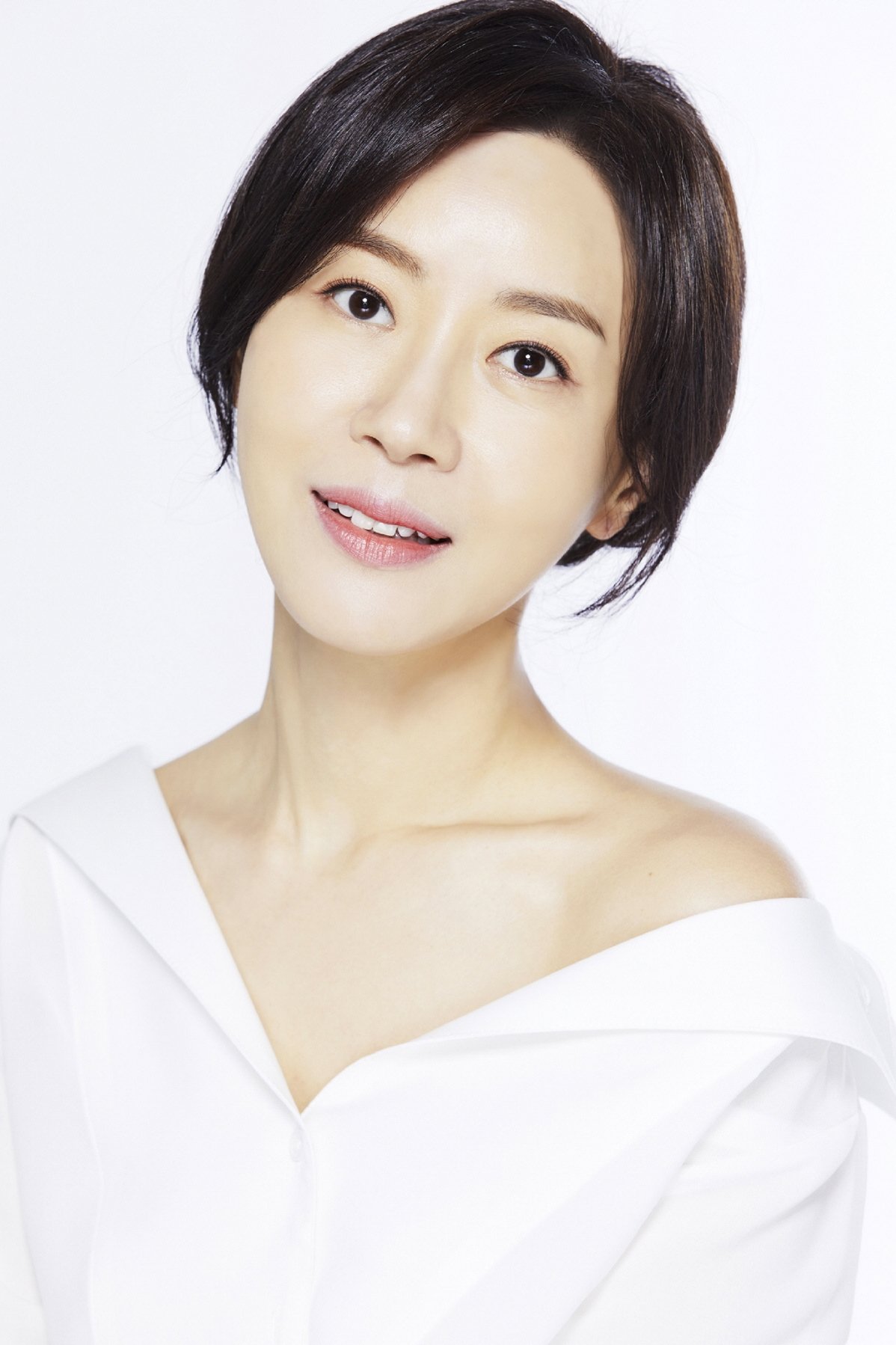 Kim Hee Jung – Biography, Age, Korean Dramas & Movies