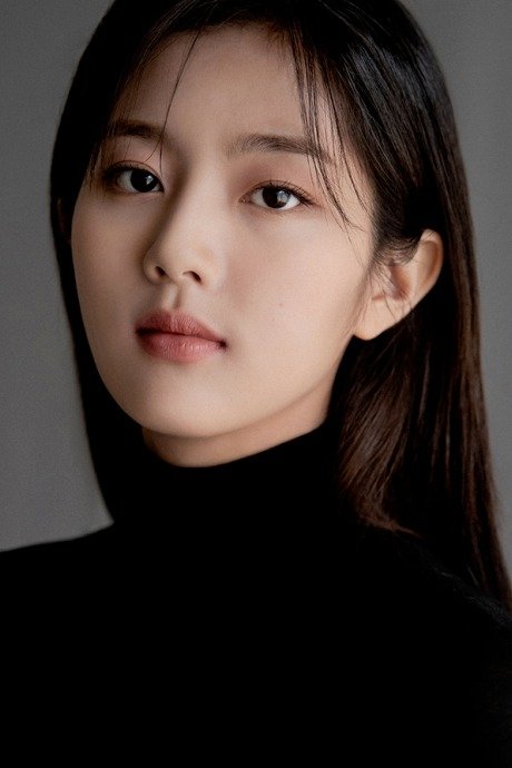 Shin Eun Soo – Biography, Age, Korean Dramas & Movies