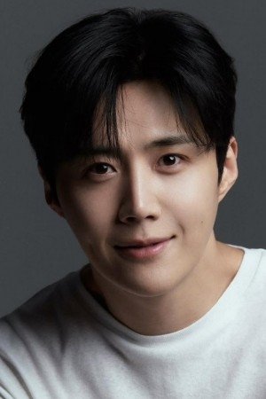 Kim Seon Ho – Biography, Age, Korean Dramas & Movies