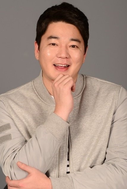 Moon Ji Yoon – Biography, Age, Korean Dramas & Movies