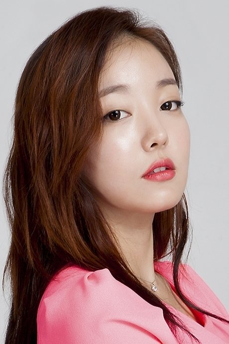 Moon Ji In – Biography, Age, Korean Dramas & Movies