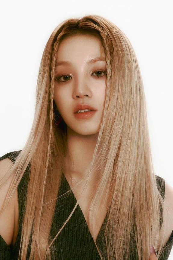 Song Yuqi – Biography, Age, Korean Dramas & Movies