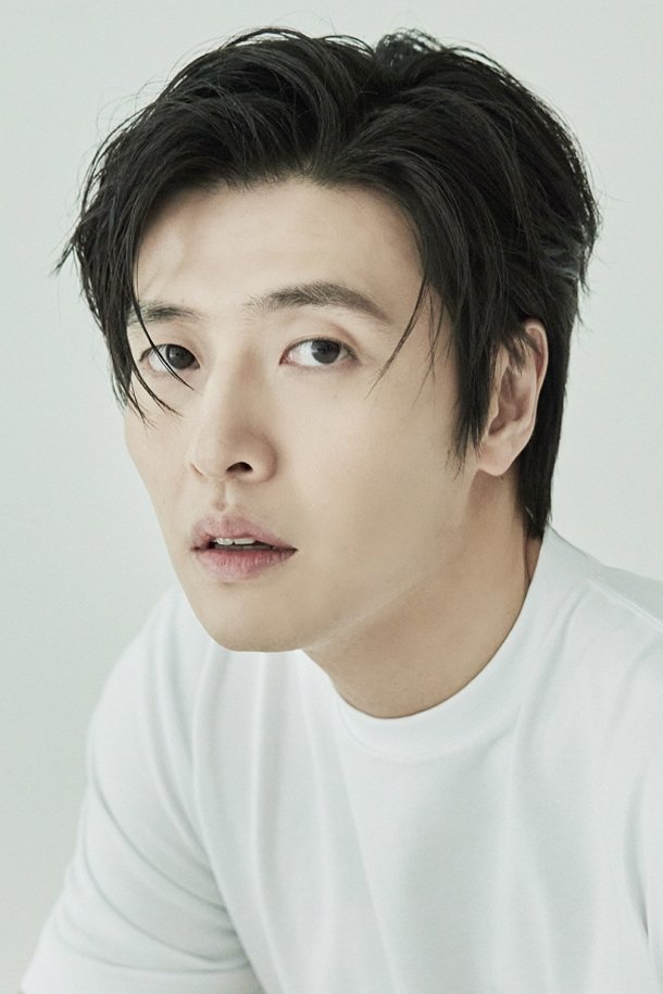 Kang Ha Neul – Biography, Age, Korean Dramas & Movies