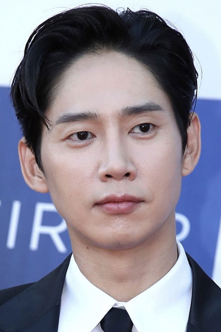 Park Sung Hoon – Biography, Age, Korean Dramas & Movies