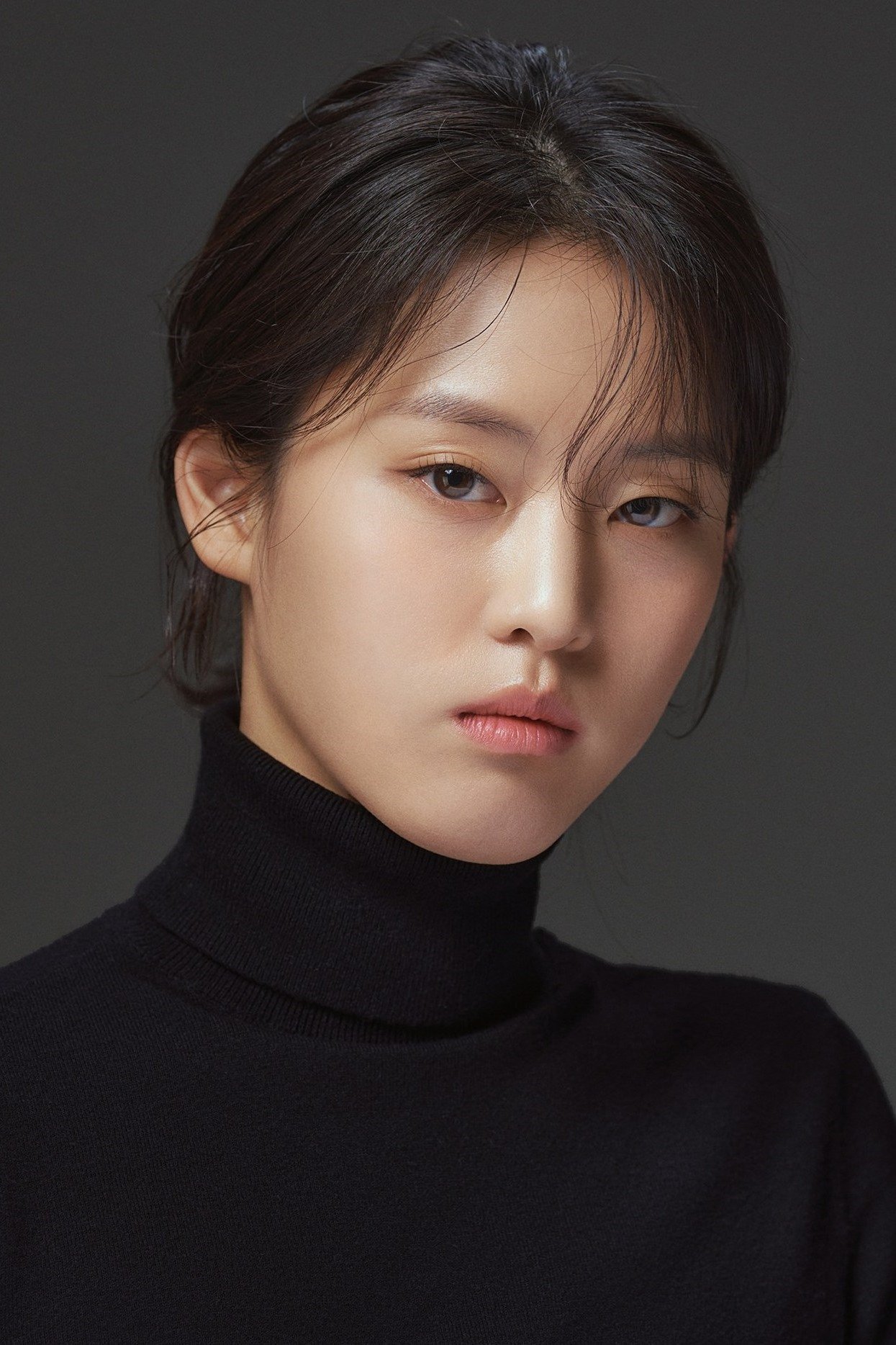 Lee Yeon – Biography, Age, Korean Dramas & Movies