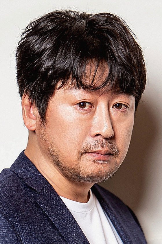 Kim Yun Seok – Biography, Age, Korean Dramas & Movies