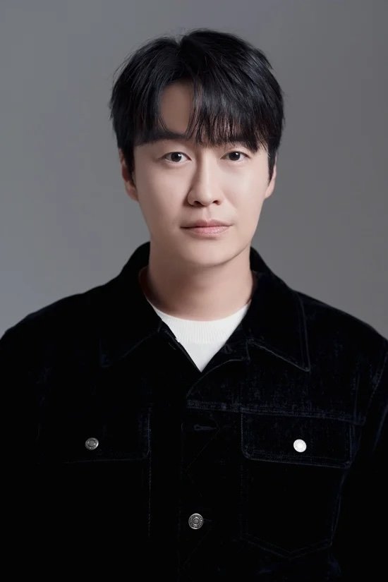 Oh Eui Sik – Biography, Age, Korean Dramas & Movies