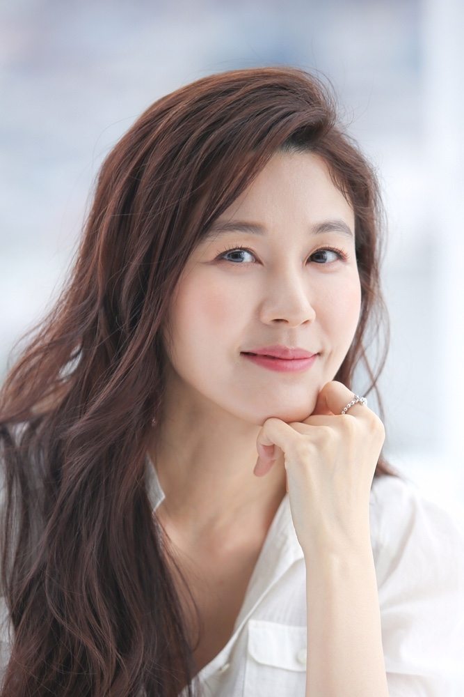 Kim Ha Neul – Biography, Age, Korean Dramas & Movies